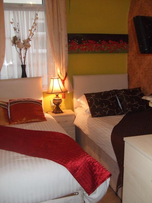 Cadeby Lodge Блэкпул Номер фото